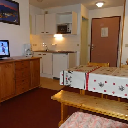 Economique 2 Pieces, 4 Pers, Aux Pieds, Wifi Aux Menuires - Fr-1-178-94 *